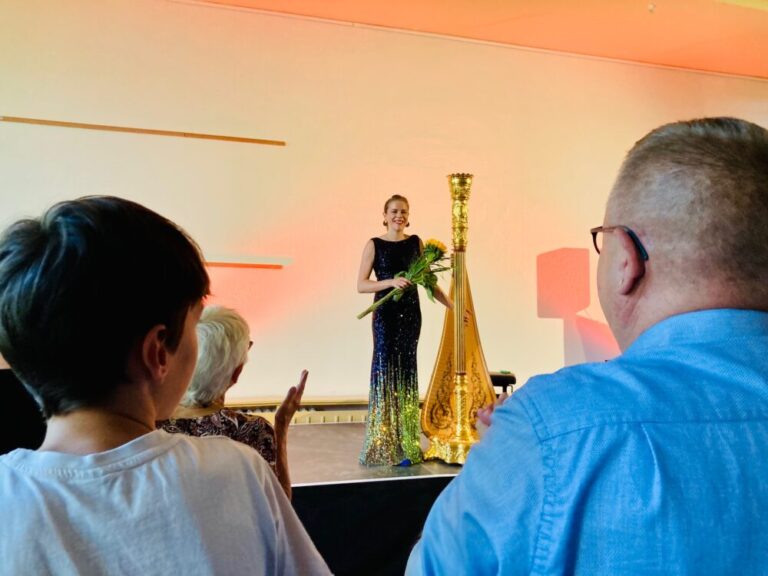 Festspiele MV – Mit dem Team auf Landpartie in Gadebusch bei Agnés Clement