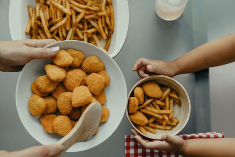Kommentar zum „Schnitzelantrag“ der CDU: „Ausgewogene Ernährung in Kindertagesstätten, Schulen und Kantinen von öffentlichen Einrichtungen sichern – regionale Kreisläufe stärken“